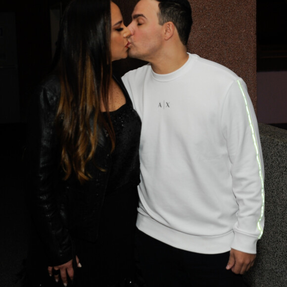 Silvia Abravanel e cantor sertanejo Gustavo Moura assumiram publicamente o namoro em julho de 2022