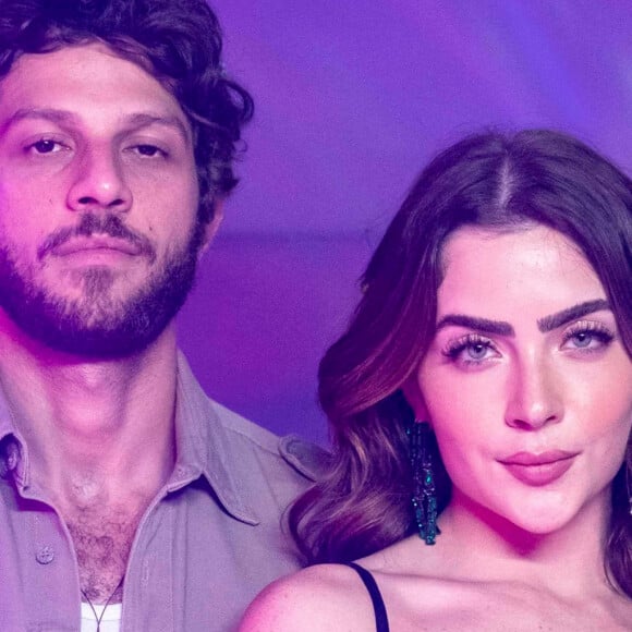 Chiara (Jade Picon) vai romper namoro com Ari (Chay Suede) na novela 'Travessia'