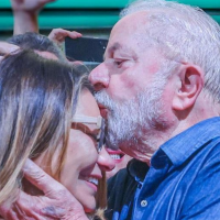 Futura primeira-dama, Janja revela detalhes inéditos da intimidade com Lula e rebate machismos do marido
