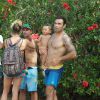 Giovanna Ewbank e Bruno Gagliasso curtiram praia em Fernando de Noronha