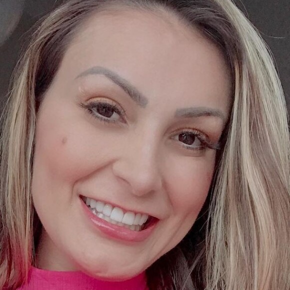 Andressa Urach estava internada em uma clínica psiquiátrica e recebeu alta no último fim de semana