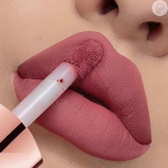 Lábios cor de rosa: o tom do Blush Vintage BT Plush, de Bruna Tavares, vai te dar uma maquiagem de tirar o fôlego