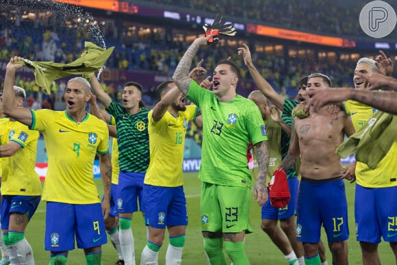 Seleção Brasileira celebrou muito a vitória contra a Suíça após sufoco sem Neymar