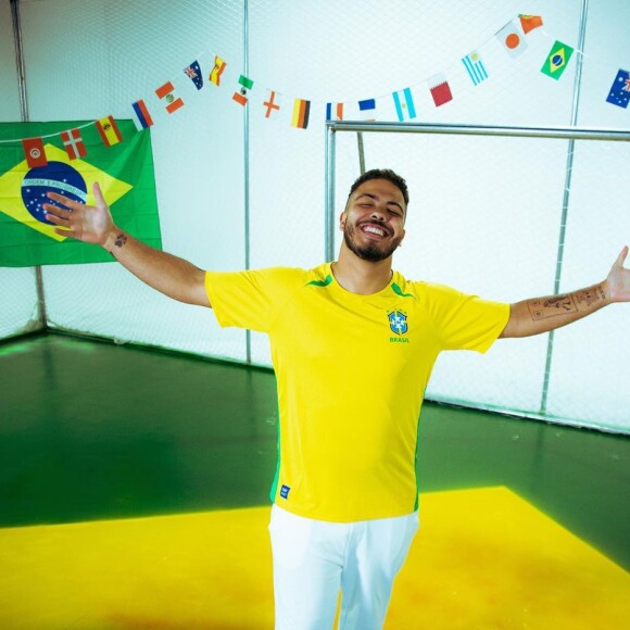 Filho de Ronaldo Fenômeno e Milene Domingues, Ronald vem exibindo novo visual na web