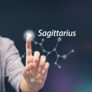 Signo de Sagitário: As energias desta semana fazem com que você questione algumas escolhas que fez recentemente. Caso esteja experienciado momentos positivos, procure focar neles especialmente.