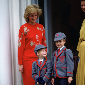 The Crown: detalhes do casamento de Charles e Diana se tornaram público após escândalos de gravações vazadas