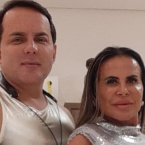 Foto sensual de Gretchen com o marido recebeu diversas críticas nas redes sociais