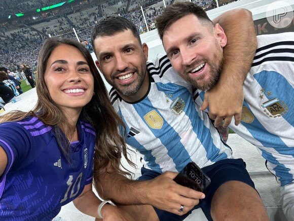 Antonela Roccuzzo exibiu selfie com Messi
