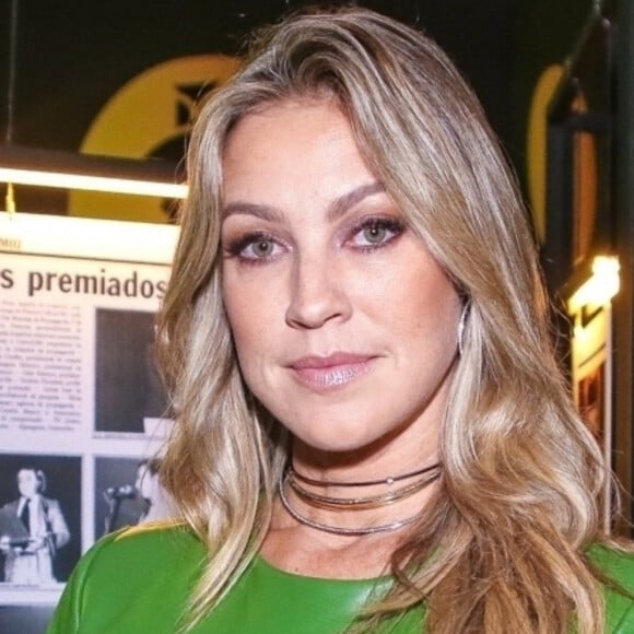 Luana Piovani se manifestou após o nascimento de Aurora, filha de Pedro Scooby, seu ex-marido, e Cintia Dicker