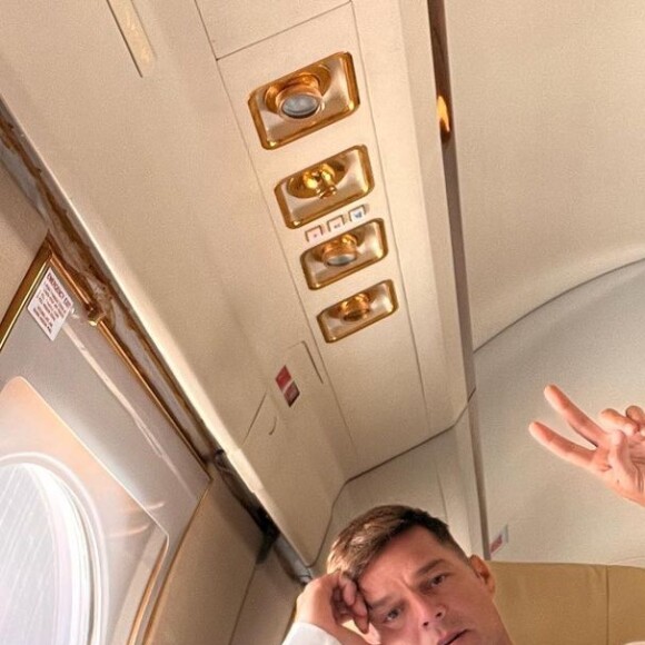 Ricky Martin resolveu se afastar da família após a denúncia.