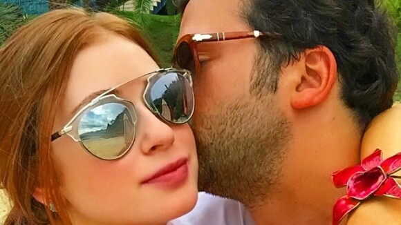 Marina Ruy Barbosa ganha beijo do namorado antes de voltar a gravar 'Império'