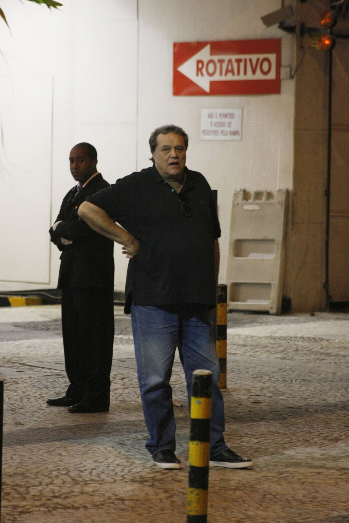 Foto Dennis Carvalho responde bem aos estímulos neurológicos Purepeople