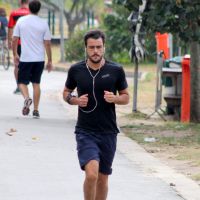 Joaquim Lopes pratica corrida durante gravação da novela 'Império'