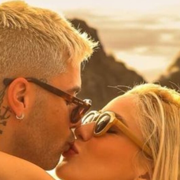 Karoline Lima e Gui Araújo protagonizam ensaio romântico em Fernando de Noronha