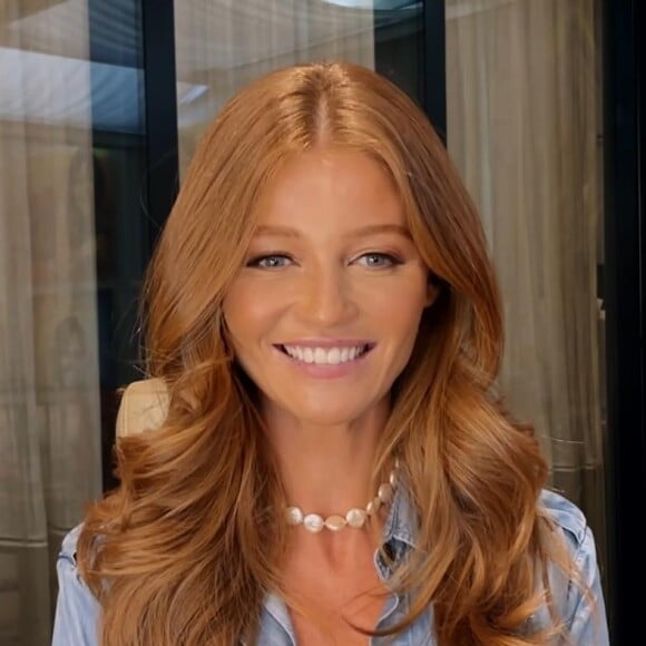 Cintia Dicker explicou motivo de ter ido até a maternidade dirigindo: 'Turbilhão de perguntas invadiam minha cabeça eu tentava focar em outra questão, para não depositar nenhum nervosismo na Aurora'