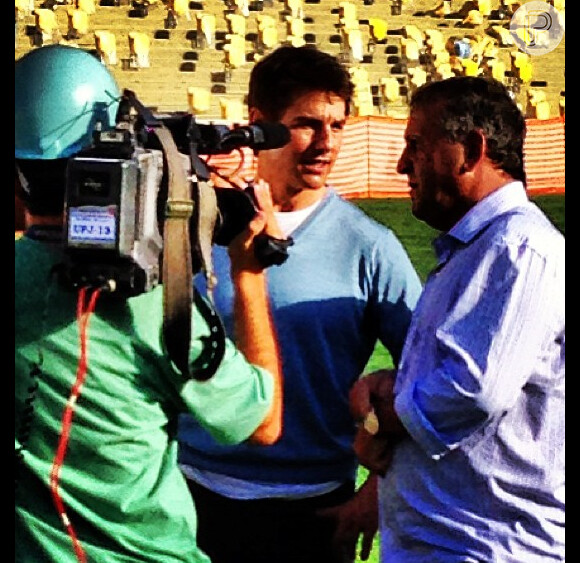 Apaixonado pelo futebol brasileiro, Tom Cruise encontrou Zico no Maracanã