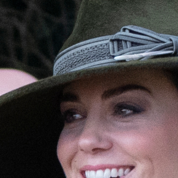 Kate Middleton desfilou, em dezembro, com um par de brincos dado por Príncipe William