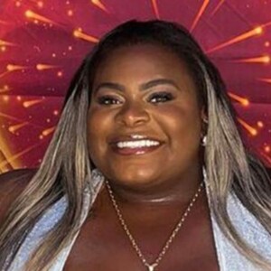 Jojo Todynho ignora acusações do ex-marido e celebra aniversário com festa temática