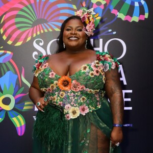Jojo Todynho elegeu um vestido transparente com flores bordadas para o Baile da Vogue 2023