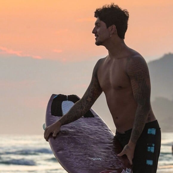 Gabriel Medina é surfista