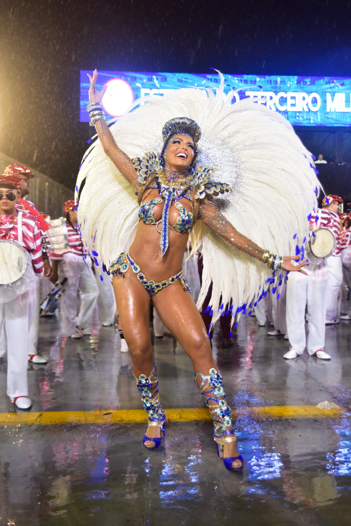 Foto: Carla Prata é bailarina e já desfilou pela Vai-Vai no carnaval de São  Paulo - Purepeople