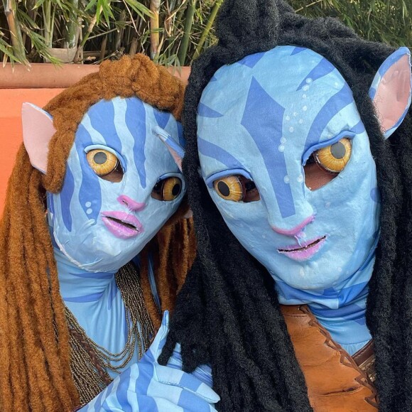 Máscarada, Fátima Bernardes aproveitou o Carnaval nas ruas de Olinda, em Pernambuco, no 'anonimato'