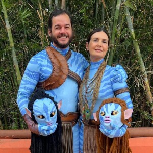Fátima Bernardes e Túlio Gadêlha se fantasiaram de 'Avatar' para o Carnaval de Olinda