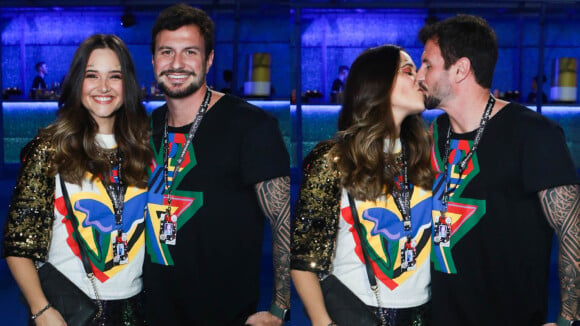 Em rara aparição, Juliana Paiva é fotografada ao lado do namorado e troca beijo apaixonado com empresário