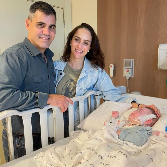 Filha de Juliano Cazarré passou por uma cirurgia de correção de uma válvula do coração