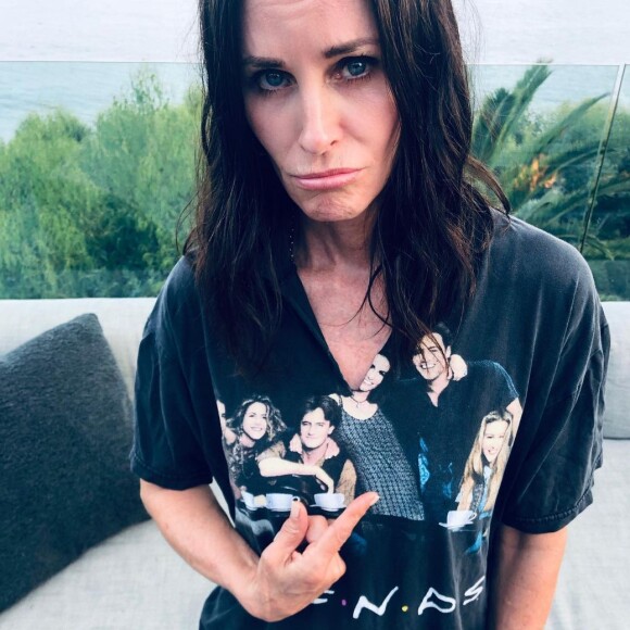 Courteney Cox foi mais uma das personagens citadas no livro 'O Que Sobra', a autobiografia de Príncipe Harry