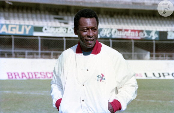 Pelé descobriu um câncer no cólon em 2021 e morreu em dezembro de 2022 por complicações da doença