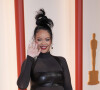Neste domingo (12), Rihanna compareceu ao Oscar pela primeira vez em sua carreira
