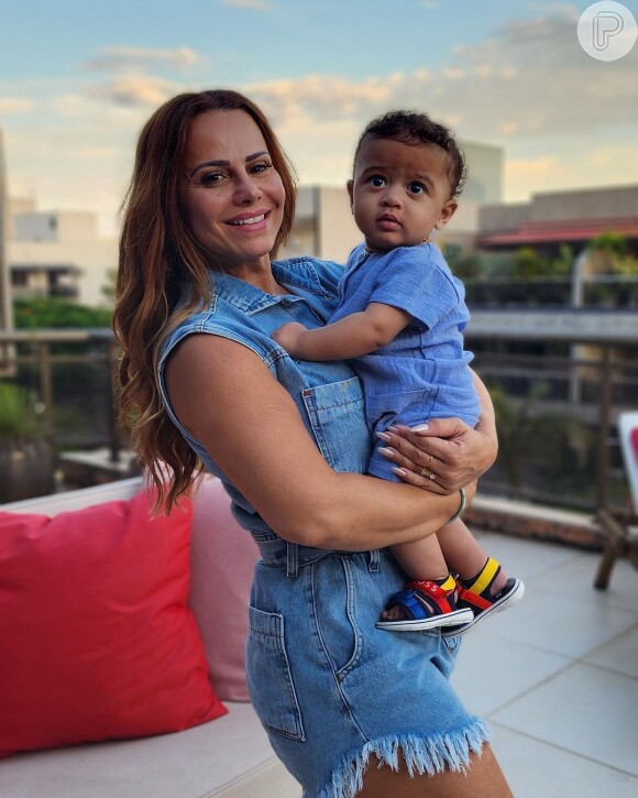 Viviane Araujo se tornou mãe do pequeno Joaquim há seis meses