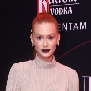 Marina Ruy Barbosa é conhecida por engatar romances com homens mais velhos