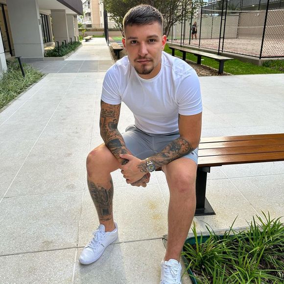 MC Gui sofreu ataques na web ao ser confundido com MC Guimê