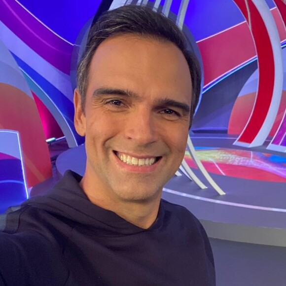 Tadeu Schmidt assumiu o comando do 'BBB' no ano de 2022