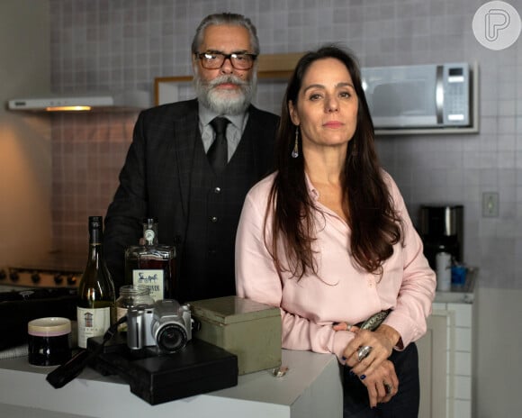 Montez (Jose Rubem Chachá) morre e Pilar (Claudia Mauro) foge da polícia na novela 'Travessia' no capítulo de segunda-feira 10 de abril de 2023