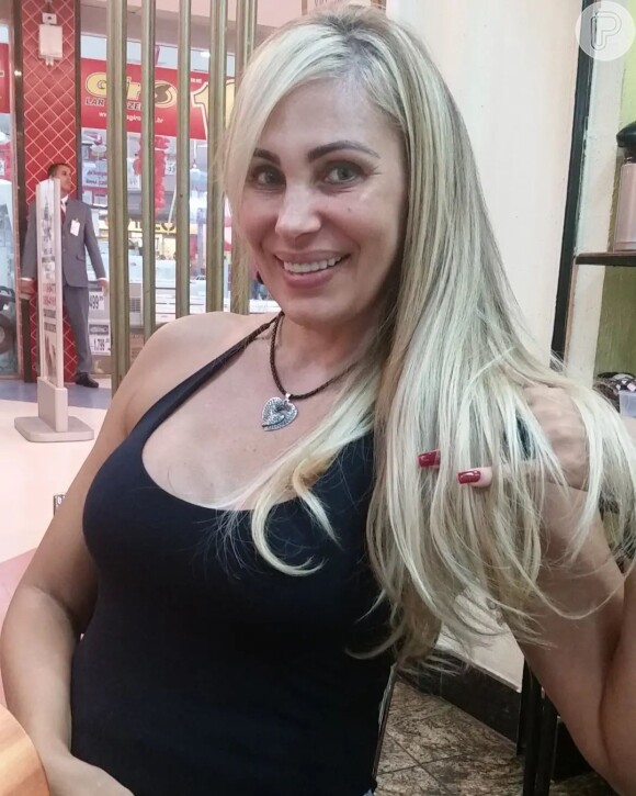 Ângela Bismarchi mudou radicalmente de estilo de vida quando se converteu à religião evangélica