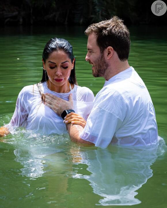 Maíra Cardi e Thiago Nigro se batizaram o Rio Jordão, em Israel, em abril de 2023