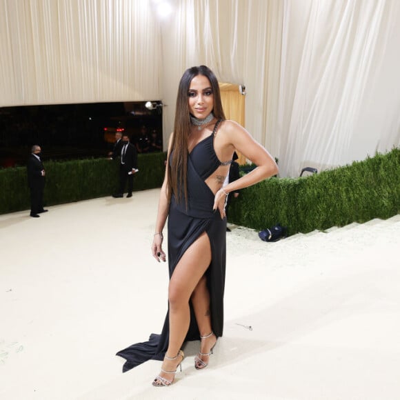 Em 2022, o look básico de Anitta no Met Gala decepcionou alguns fãs