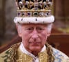 Coroação de Rei Charles III rendeu memes pela web envolvendo o novo soberano, a rainha Elizabeth II e o neto dele Louis