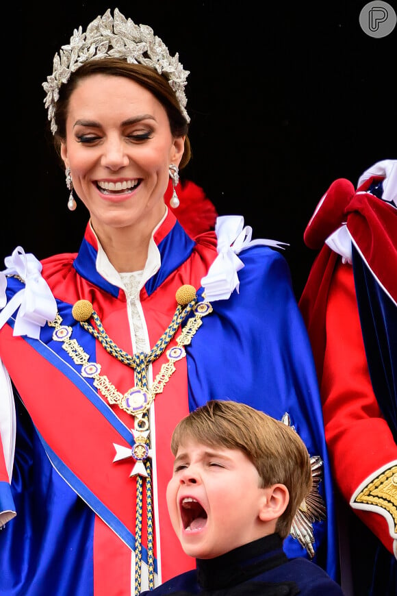 Na coroação de Rei Charles III, o príncipe Louis, filho de Kate Middleton e do príncipe William, bocejou várias vezes