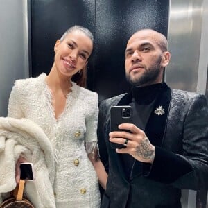 Joana Sanz se declarou ao ex-marido Daniel Alves no dia em que ele completa 40 anos de idade