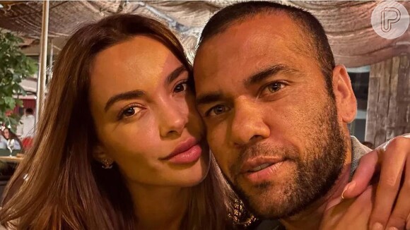 Daniel Alves recebeu uma declaração de amor pública de Joana Sanz