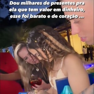 Na festa, Mel Maia recebeu um 'presente barato' de MC Daniel