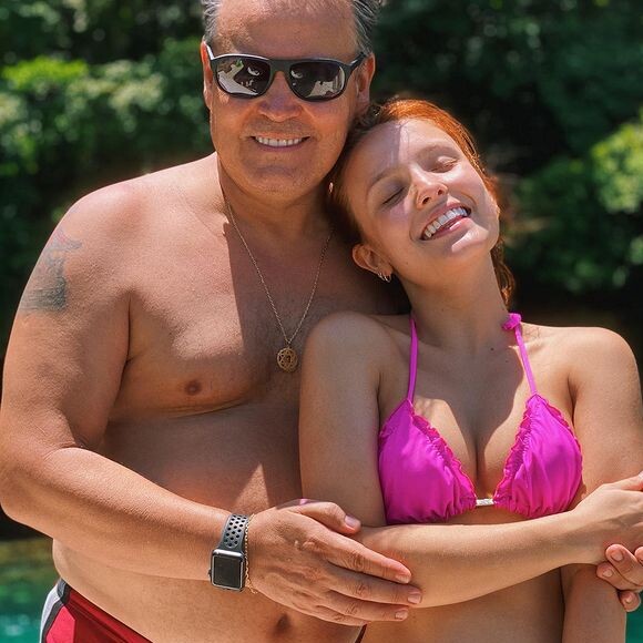 Pai de Larissa Manoela compartilhou, no Instagram, uma frase que parece um apontamento sobre ingratidão