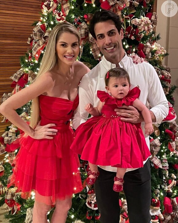 Bárbara Evans já é mãe de Ayla, de 1 ano, fruto de seu relacionamento com Gustavo Theodoro