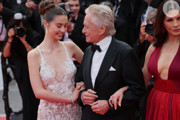 Carys Zeta Douglas tem 20 anos e é filha de Catherine Zeta-Jones e Michael Douglas