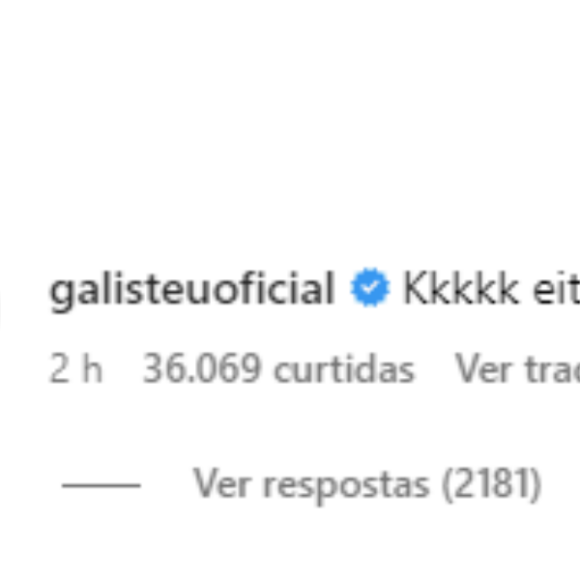 Adriane Galisteu se resumiu a escrever inúmeros "kkkkk" acompanhado de um "eita" 