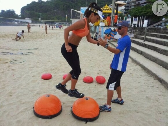 De volta ao Rio de Janeiro, após a Maratona de Jerusalém, Carol Barcellos retoma o treinamento na orla carioca